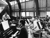 Kirchner composed "Flutings for Paula" (1971) and "Music for Flute and Orchestra" (1978) for Paula Robison, who recalls being captivated by Kirchner’s music at age 10. “When I came to Marlboro and there he was, I said I must find out as much about this artist as possible,” said Robison. “With Leon it was always questions. Pablo Casals used to give answers all the time, but Leon was always questioning. For those of us who loved him, we were happy to go with him on his journey… That’s one of the things he passed on to us was to always be questioning. The searching was the main thing for him... I think that’s what was always so seductive in his music.” | Kirchner, Richard Goode, Paula Robison, Pat Grignet Nott, Joe Turner, James Corwin, and Harold Wright, 1967. Photo by J. M. Snyder.